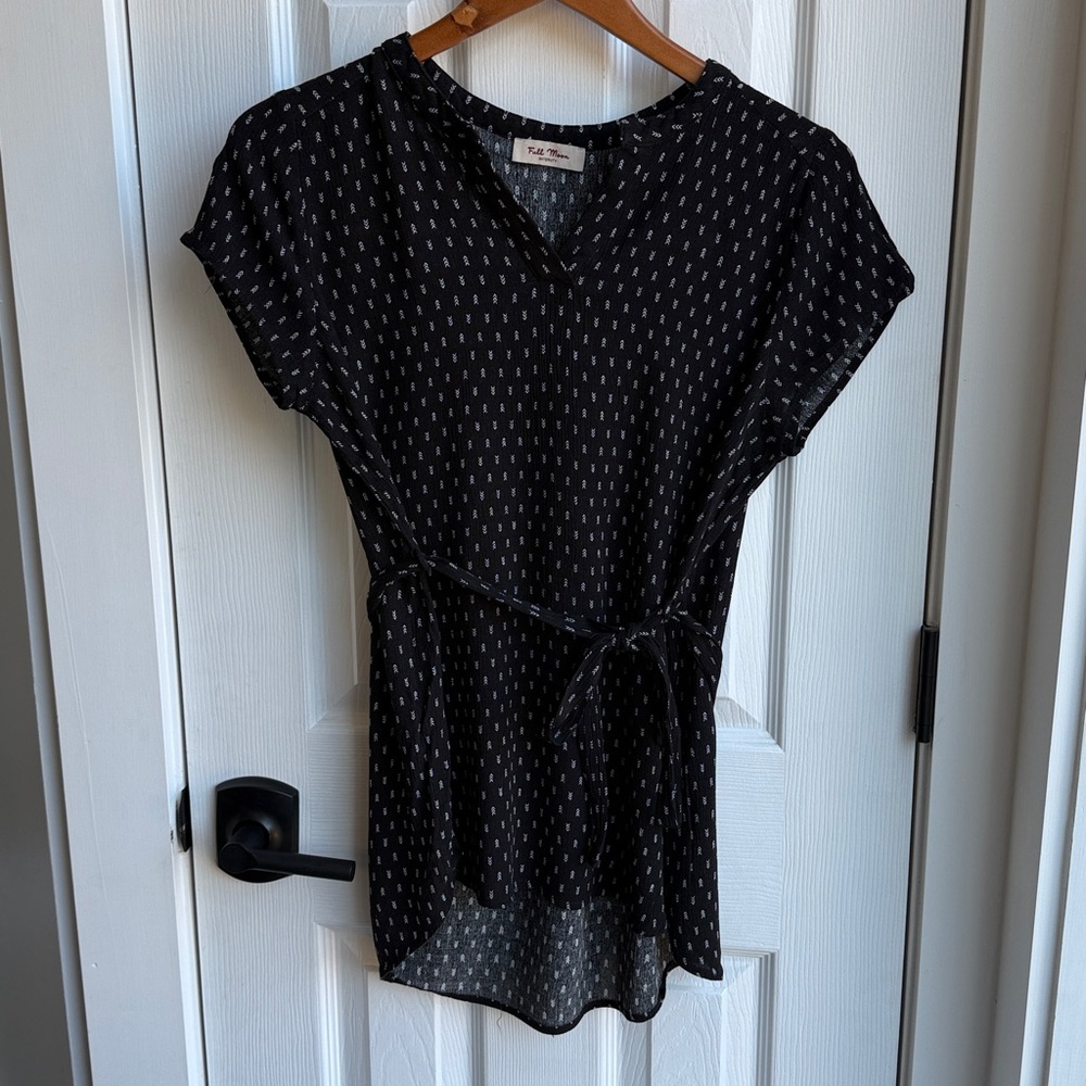 Segura Short Sleeve Tie Waist Maternity Blouse, Size Small - Picture 2 of 9